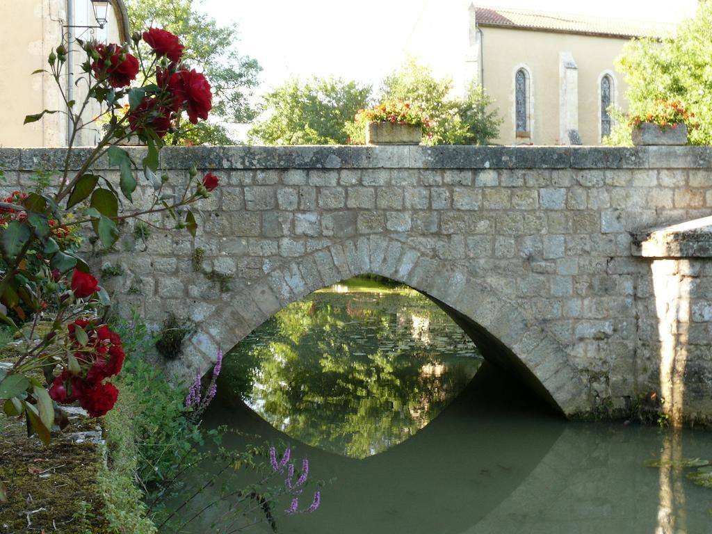 La Maison Des Cornieres Fources Екстер'єр фото